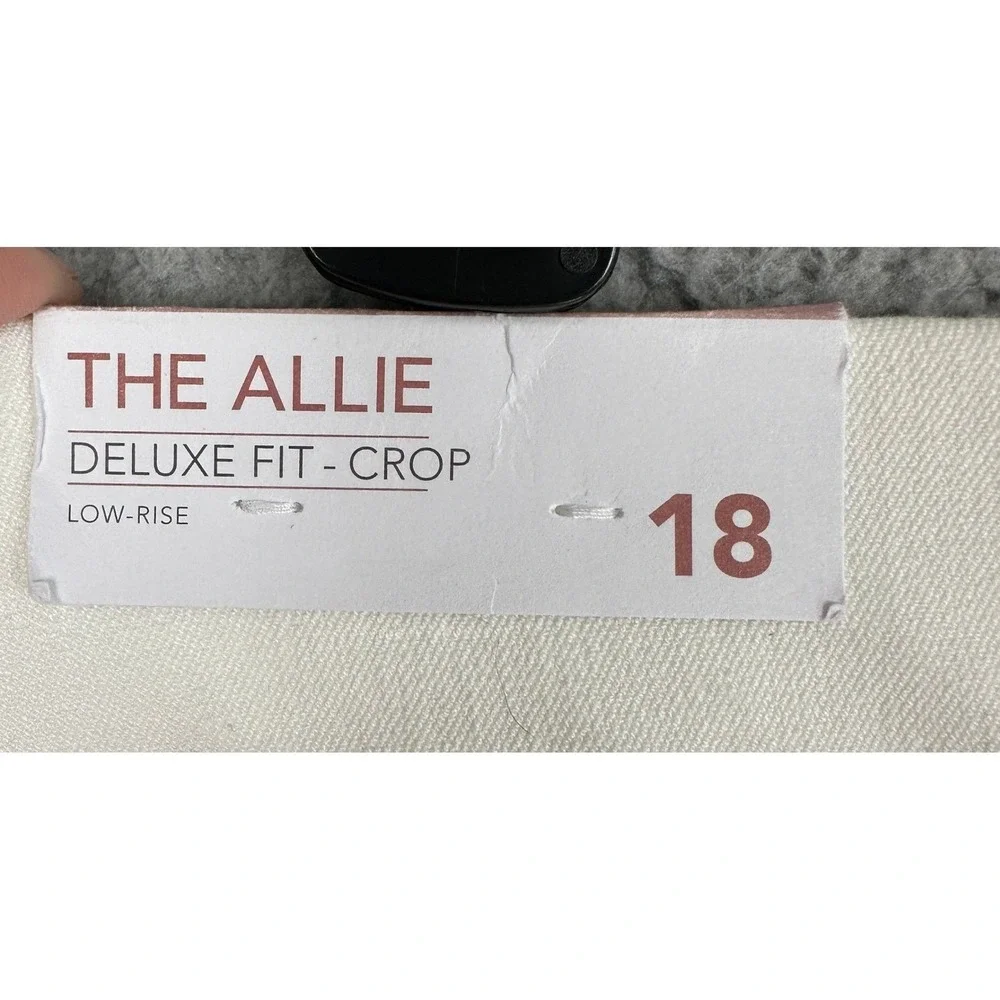 NEW Lane Bryant The Allie Pants Womens 18 White Deluxe Fit Crop Low Rise Stretch